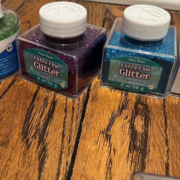 GLITTER LOT CREATOLOGY/ DARICE / MARTHA STEWART EXTRA FINE AND CHUNKY GLITTER - Picture 7 of 9